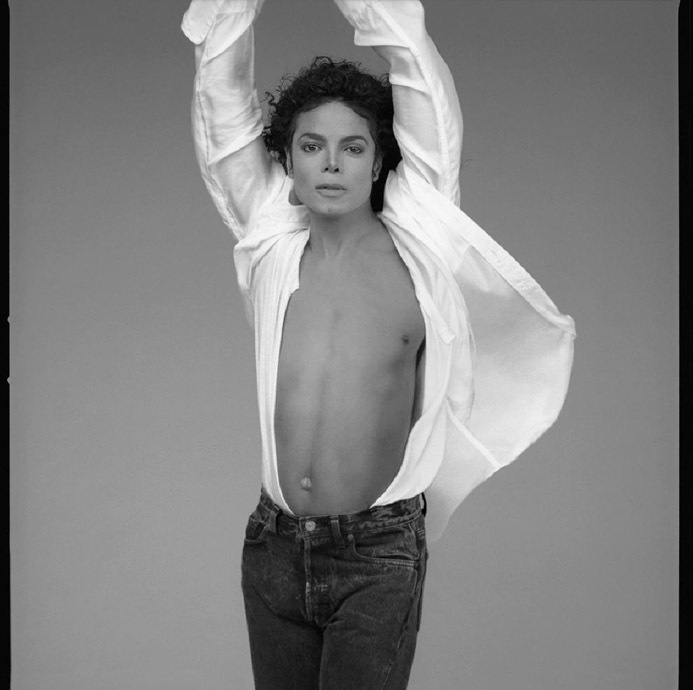 MJ-the-bad-era-15848115-693-690.jpg