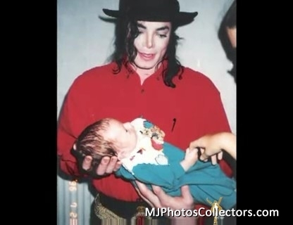 about-BEAUTY-about-MICHAEL-michael-jackson-18708513-416-320.jpg