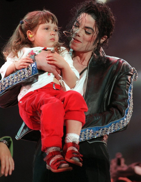 MICHAEL-michael-jackson-legacy-16279043-468-600.jpg