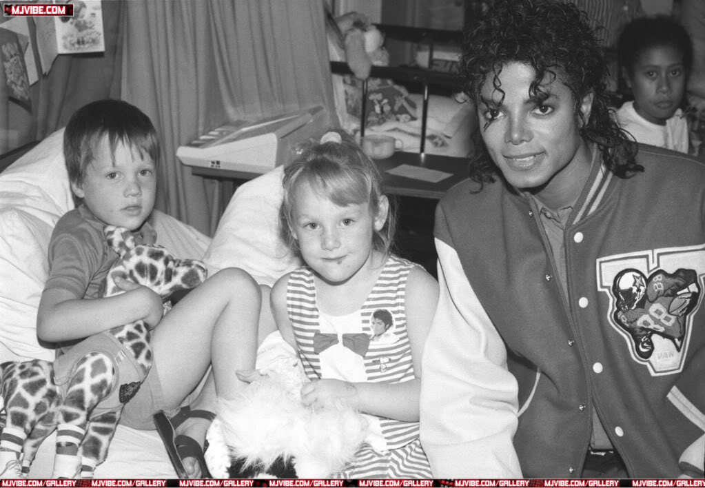 MJ-the-bad-era-16815512-1023-708.jpg