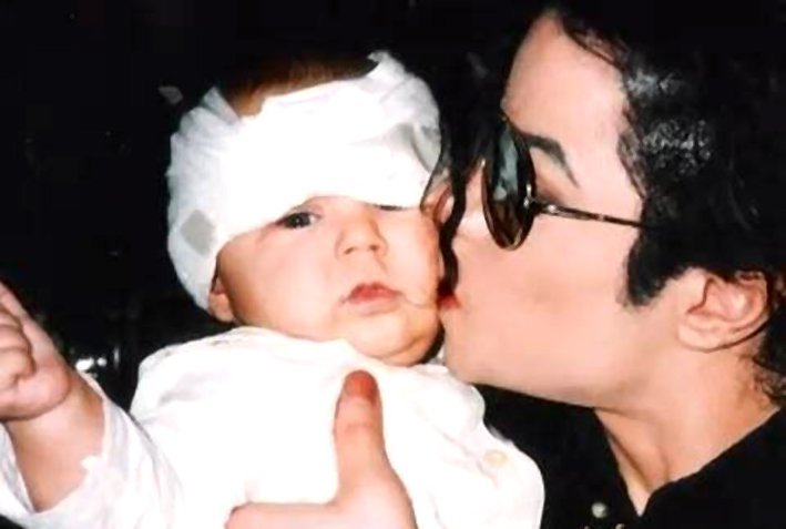 -Heal-The-World-michael-jackson-heal-the-world-21248369-709-477.jpg