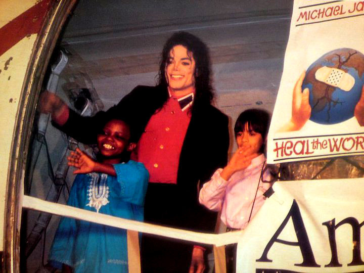 -Heal-The-World-michael-jackson-heal-the-world-21247676-720-540.jpg