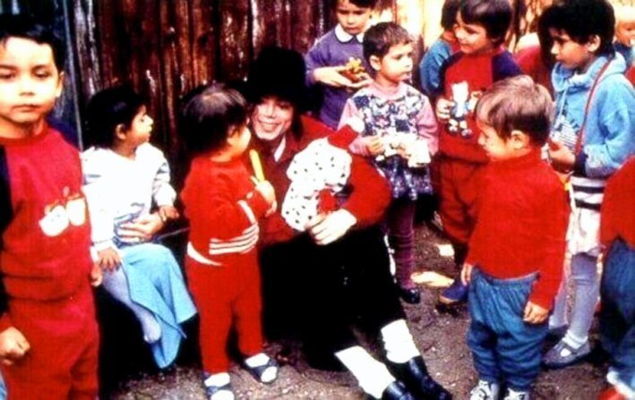 -Heal-The-World-michael-jackson-heal-the-world-21247605-709-447.jpg