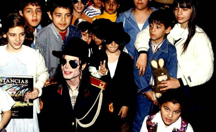 -Heal-The-World-michael-jackson-heal-the-world-21248069-720-442.jpg