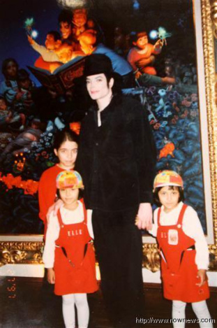 MICHAEL-history-era-18305301-311-469.jpg