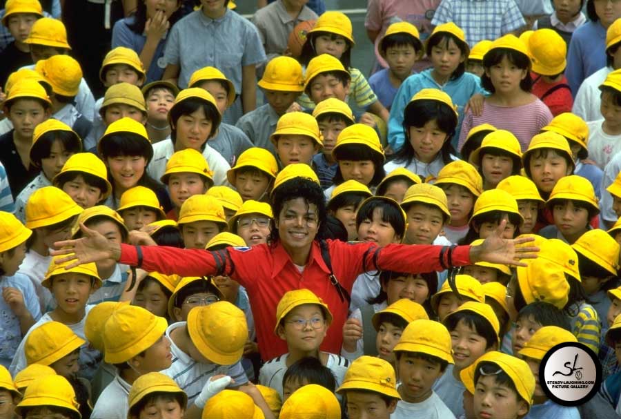 Michael-michael-jackson-6889613-900-607.jpg