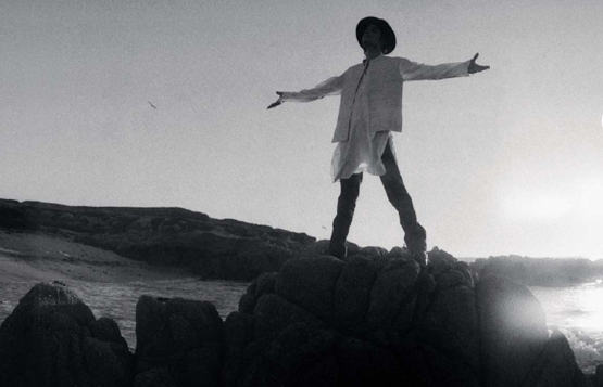Michael-Jackson-michael-jackson-12495482-555-357.jpg