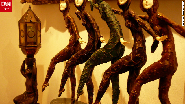 111217114449-michael-jackson-auction-8-horizontal-gallery.jpg