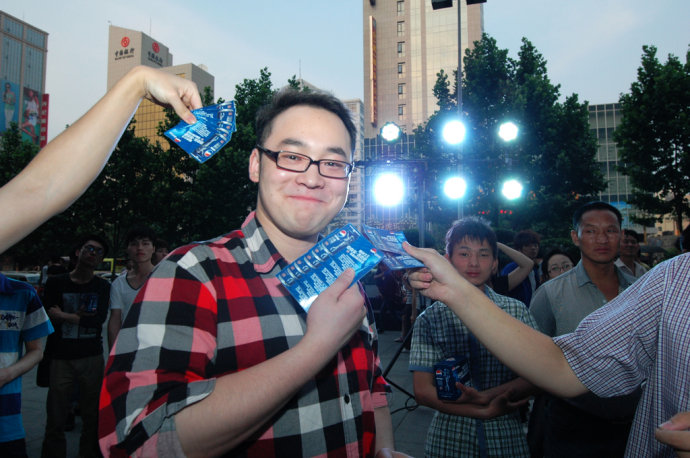 a08aa950tc0ad62002b6f&690.jpg
