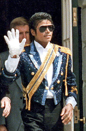300px-Michael_Jackson_19848.jpg