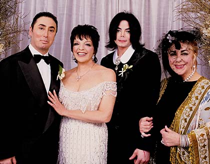 Elizabeth-Taylor-and-Michael-Jackson-1.jpg