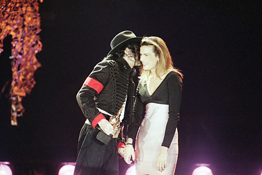 with-Princess-Stephanie-michael-jackson-31039282-512-342.jpg