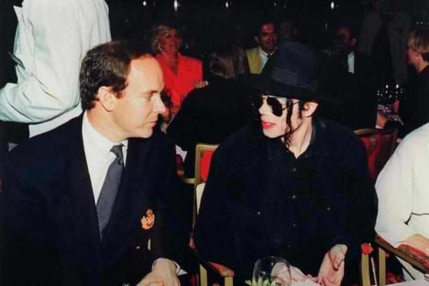 -MICHAEL-WITH-PRINCE-ALBERT-michael-jackson-22606613-619-413.jpg