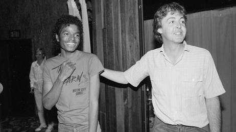 michael-jackson-and-paul-mccartney-michael-jackson-6909370-462-260.jpg