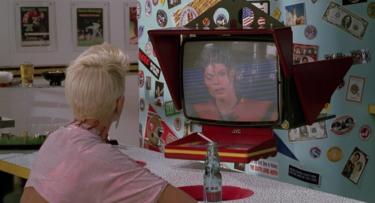 [回到未来II].Back.To.The.Future.Part2.1989.BluRay.720p.DTS.2Audio.x264-CHD[19-48-02].JPG