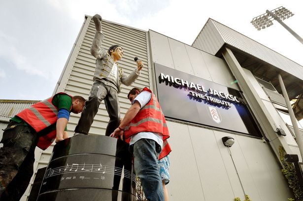 Michael-Jackson-2300092.jpg