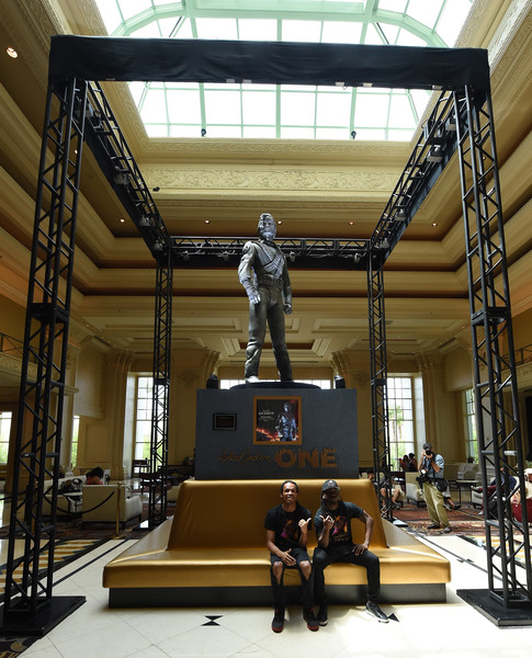 Michael Jackson HIStory Statue Unveiled Mandalay Q4q1wGZ1pD2l.jpg