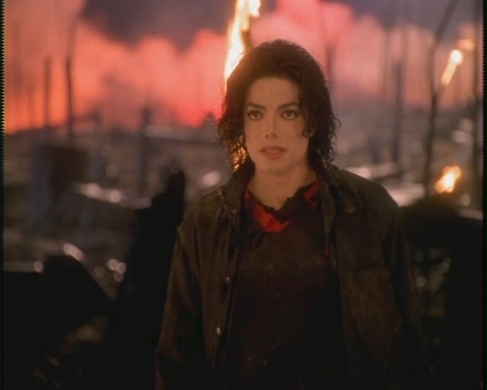 Michael.Jackson.-.[07.Earth.Song.二锅头].mv[(001864)02-54-38].JPG