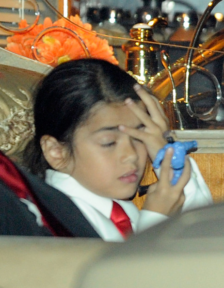 Michael+Jackson+Laid+To+Rest+bKvbHqw4wPrl.jpg