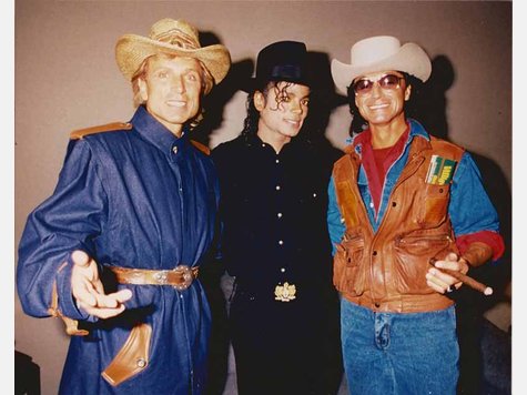 629281937-michael-jackson-siegfried_9.jpg