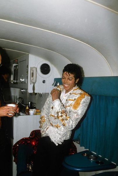 Michael+Jackson+Michael vv.jpg